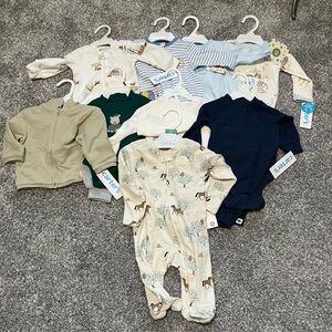 Huge NWT 9 piece lot of newborn and 3 months baby boy outfits Carters Little me